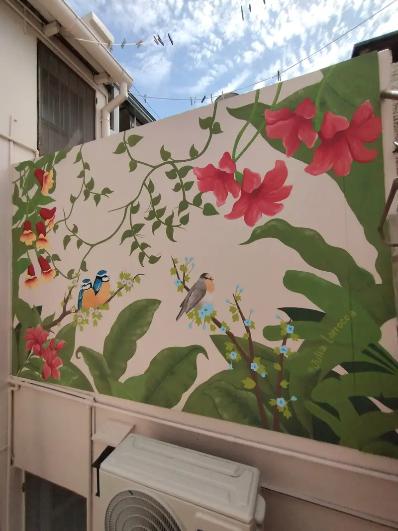 Mural Pájaros y Flores, Domicilio particular, Azul