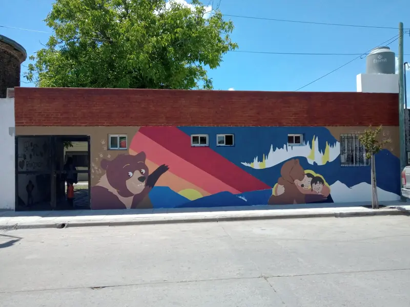 El mural visto desde la vereda de enfrente